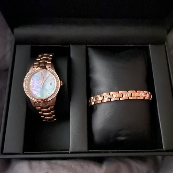 Women\'s Citizen Watch and Bracelet Set main image 4